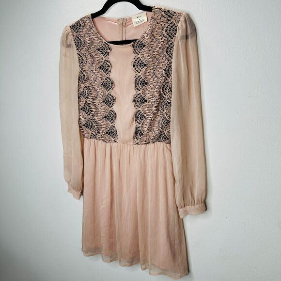 Pins and Needles Rose Tyrie and Black Lace Long Sleeve Lined Gauze Mini Dress 0 - Picture 4 of 14